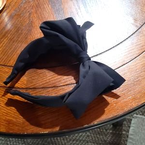Black bow headband